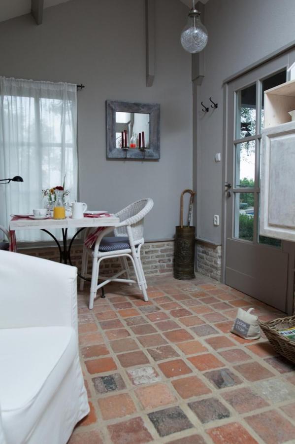 In D'Ouwe Vlaamse Schuur Bed & Breakfast Ossendrecht Bagian luar foto